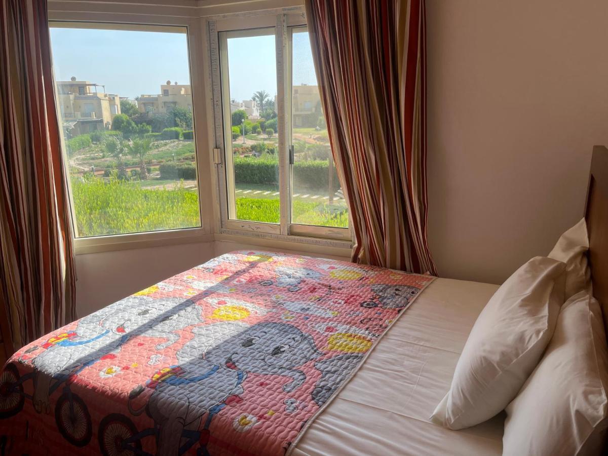 A Sea View Spacious Cheering 5 Bedroom Villa Ain Sokhna "Ain Bay" فيلا كاملة للإيجار قرية العين باي Ajn Suchna Zewnętrze zdjęcie