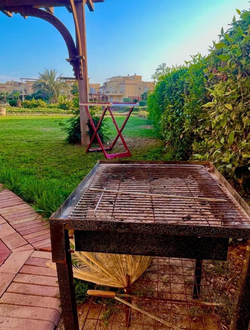 A Sea View Spacious Cheering 5 Bedroom Villa Ain Sokhna "Ain Bay" فيلا كاملة للإيجار قرية العين باي Ajn Suchna Zewnętrze zdjęcie