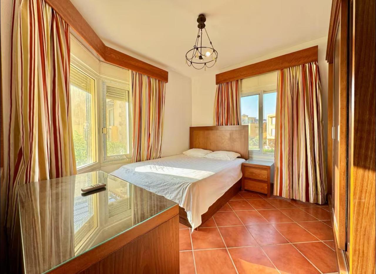 A Sea View Spacious Cheering 5 Bedroom Villa Ain Sokhna "Ain Bay" فيلا كاملة للإيجار قرية العين باي Ajn Suchna Zewnętrze zdjęcie