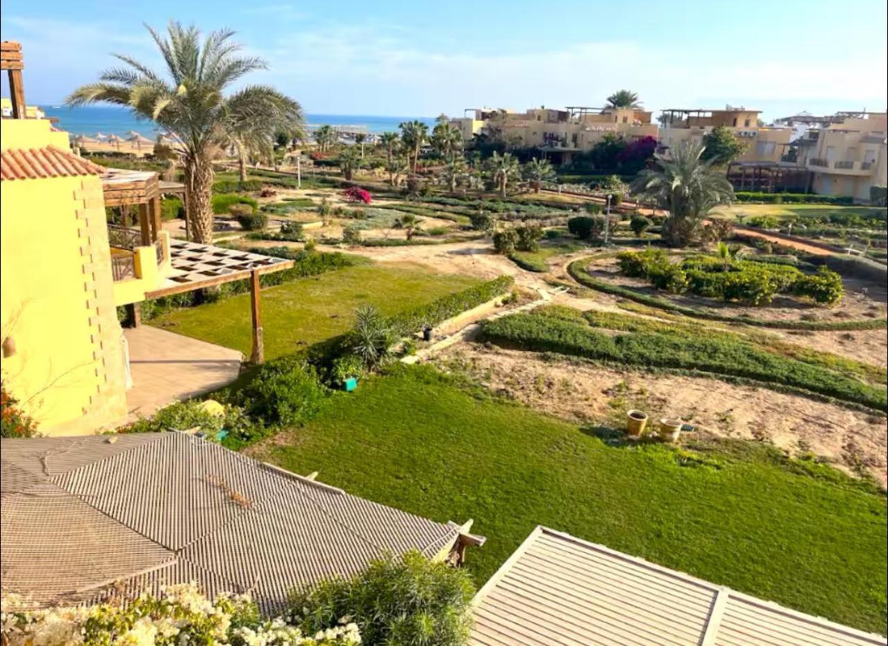 A Sea View Spacious Cheering 5 Bedroom Villa Ain Sokhna "Ain Bay" فيلا كاملة للإيجار قرية العين باي Ajn Suchna Zewnętrze zdjęcie